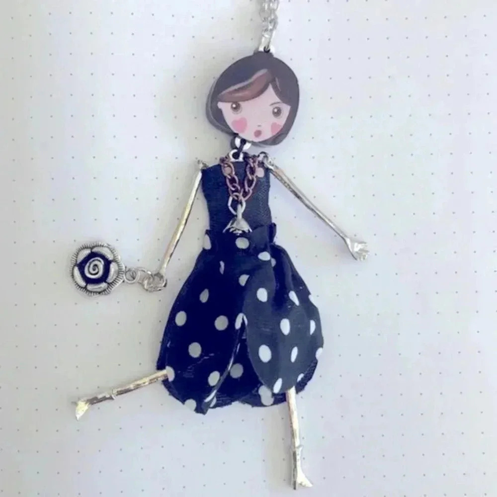 Adorable Black & White Fashion Doll Long Sweater Necklace NWT